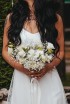 Букет невесты  с белой розой и гипсофилой
